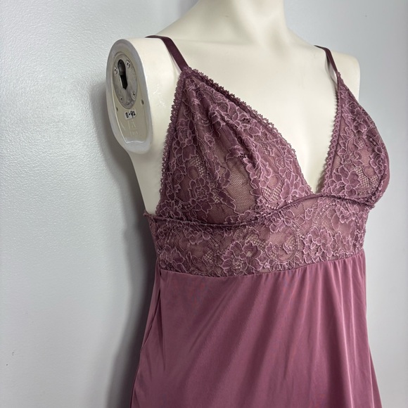 Gilligan & O’Malley mauve lace slip dress - Picture 3 of 4